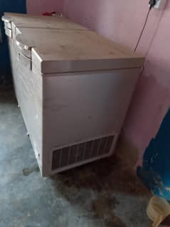 Dawlance Deep Freezer