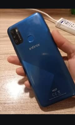 Infinx hot 9 play 2. . . 32 . . urgent sale