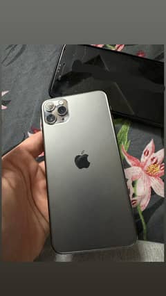 Iphone 11 pro max URGENT SELLING