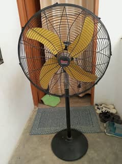 Pedestal Fane