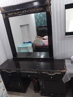 dressing table