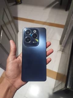 Brand New mobile only 3 months use 10/10