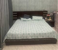 King size bed with side tables