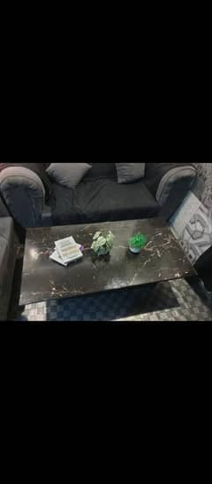 good table condition 10/10 03059919841 WhatsApp