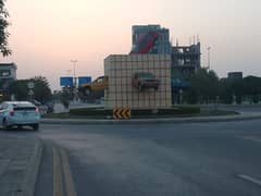I SELL 5MARLA Plot IN BAHRIA ORCHARD PHASE FOR MORE PICS PLEASE CONTACT ME