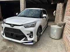 Toyota raize z primium
