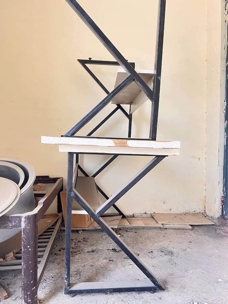 Office Tables for Sales only 6 months used in good condition 1