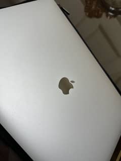 MacBook Pro 2018 / 15” / Touch Bar