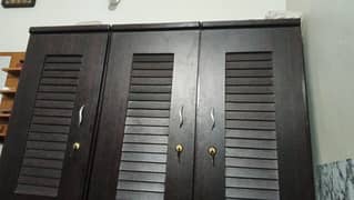 3 door wardrobe with 2 drawers