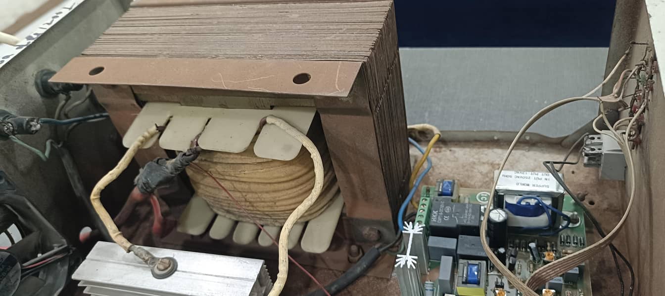Ups 100% in working Condition. 2