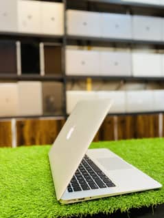 Apple MacBook 2017 Air