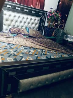 double bed with Matters