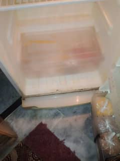 pel refrigerator urgent sale