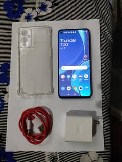 OnePlus 9 5g 12-256 Clean display 10/10
