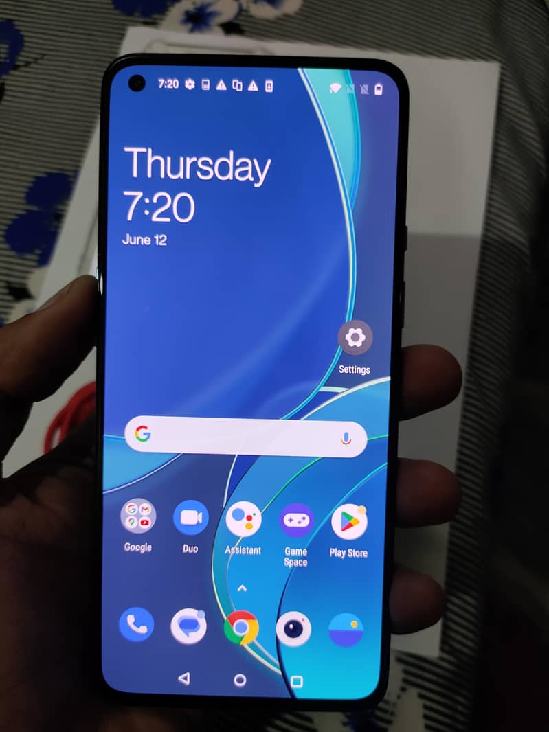 OnePlus 9 5g 12-256 Clean display 10/10 2