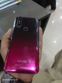 Vivo V15