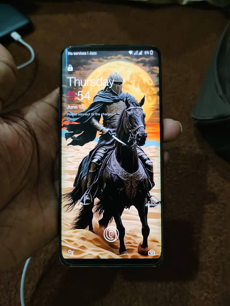 one plus 7pro condition 10/10 only battery timing issue only 2