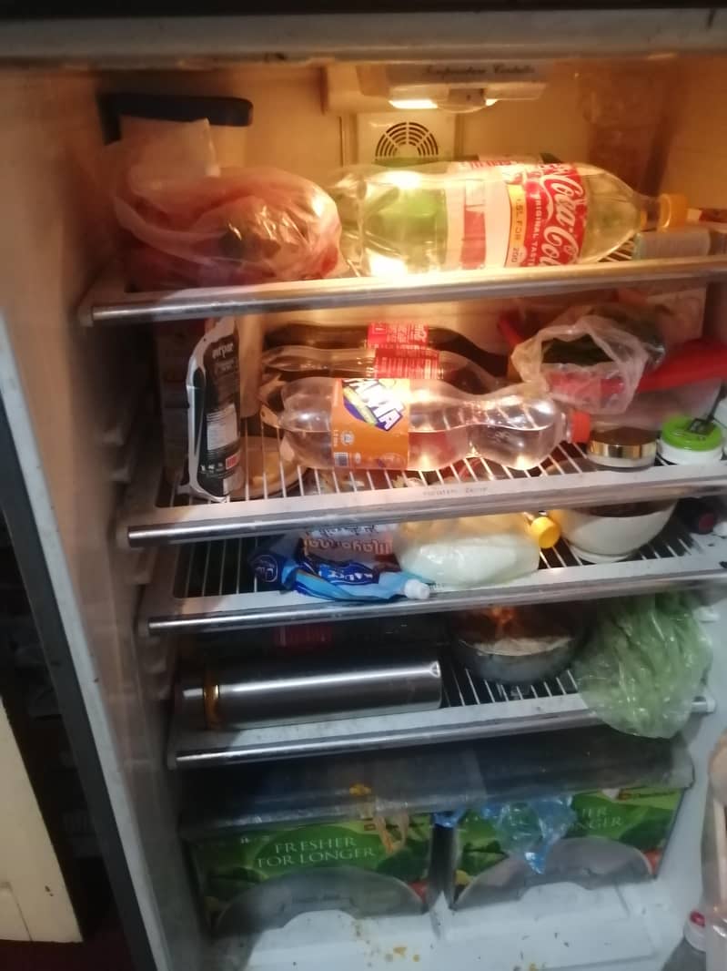 ڈالنس ریفریجیٹر فل سائز لش پش کنڈیشن 03251230030  صرف وٹس ایپ 3