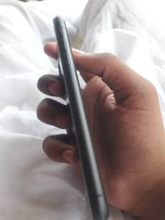 IPHONE 11 exchange possible with iphones 12 pro max yah koi bhi model