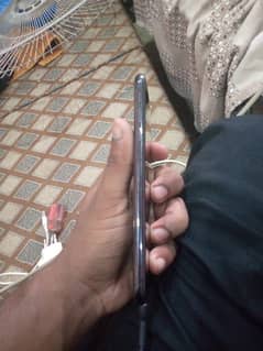 iPhone XS Max  LLA Moldel