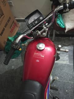 Honda CD-70 total orignal bike.