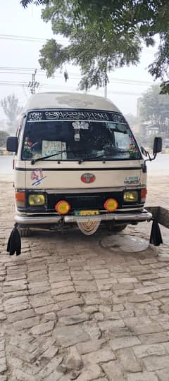Toyota hiroof 1986 model 2006 kota