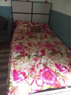 urgent single bed sell 12500