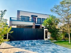 "Prime Location 1 Kanal House for Sale Just Minutes from Ring Road!"