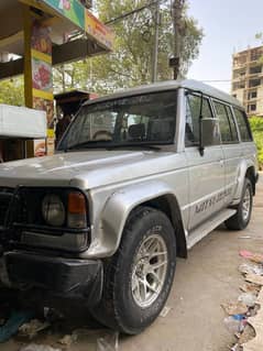 Mitsubishi Pajero 1987