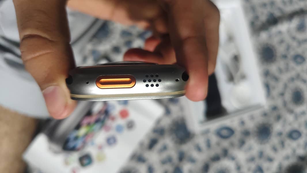 DT Ultra 2 49 mm 16 GB Bluetooth/Wifi Both Android Version 9.1 7