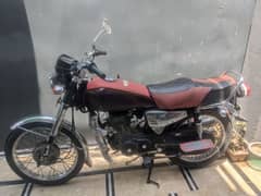 Honda 125 with full geninu parts
