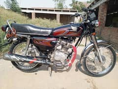 Selling Honda CG 125
