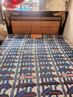 King size bed with mattress