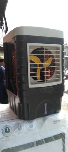 Small air cooler