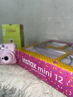 INSTAX MINI 12 GIFT BOX