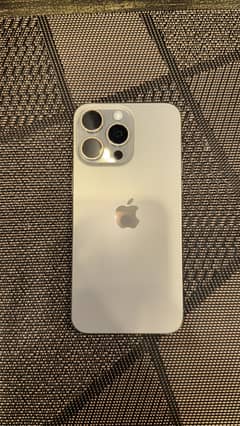 Iphone 15 pro max 256gb 98% battery