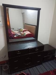 dressing table with side table