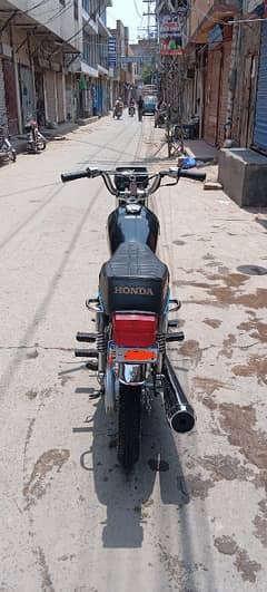 honda 125 2005 modle brand new Metallion power gift