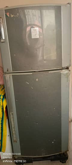 Dawlance freezer for sale 8 by 10 condition