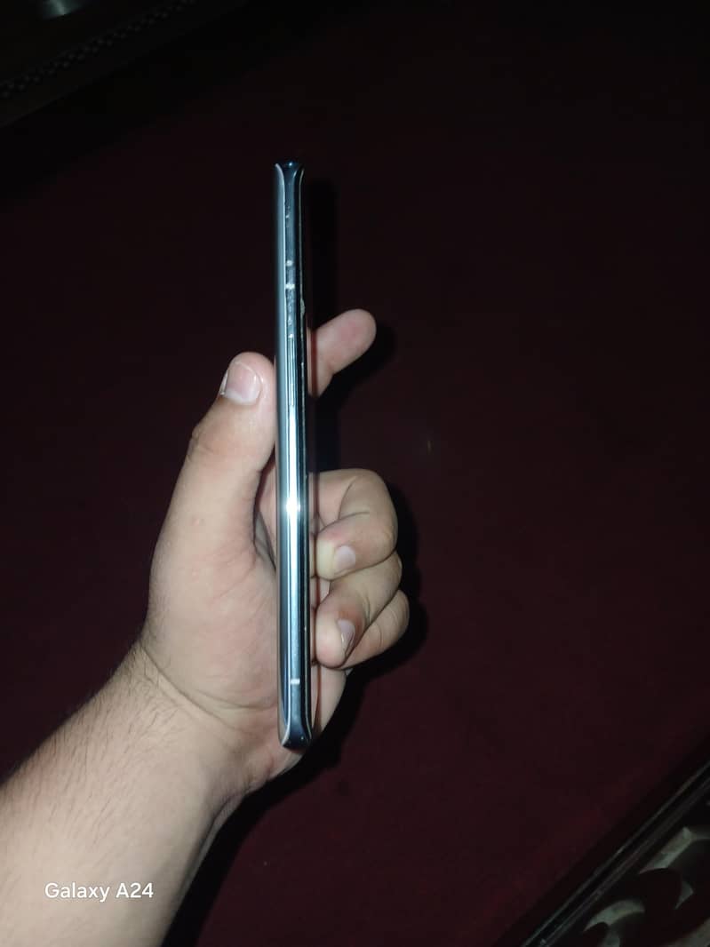 one plus 9pro good condition net and clean 10/9 3