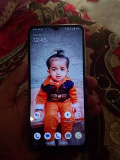 I'm selling my phone Vivo Y20