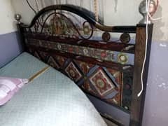 king size iron bed for selling without mattress