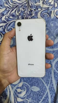 Iphone XR 64gb White colour. For sale Urgent in Lahore