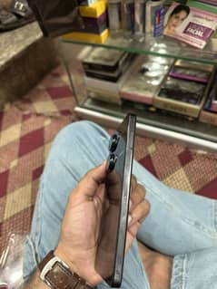 Redmi note 13 pro 10/9.5 with original box and charger