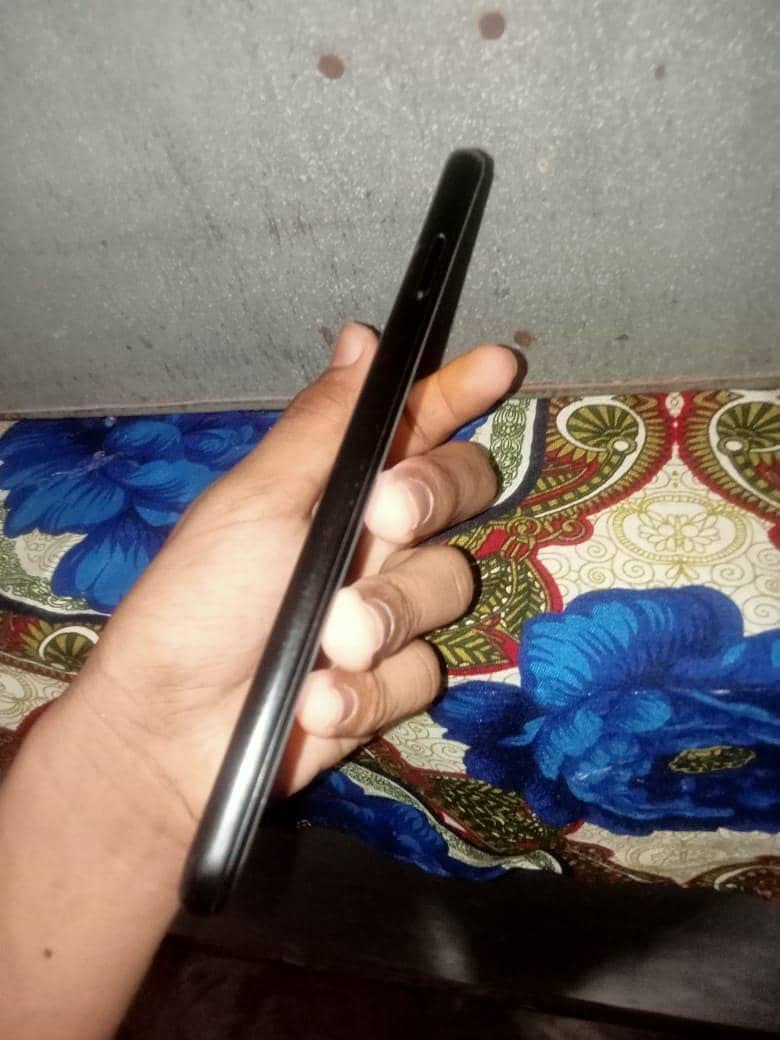 Google pixel 3axl  condition in pic exchange posib weater pack 1