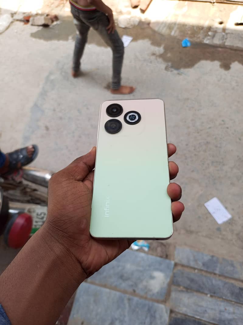 infnix smart8 with box 4+1/64 0