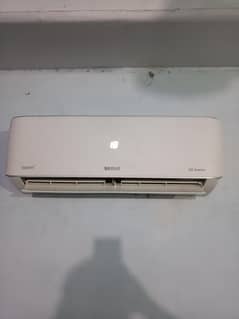 Orient DC inverter 1 ton heat and cool, 03235100342