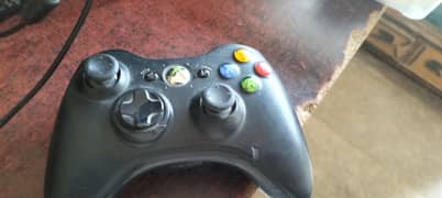 Xbox 360 original controller with battery and charging cable