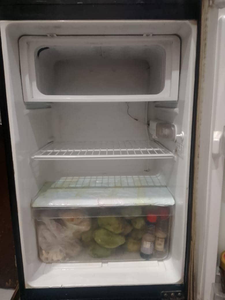 Room Fridge Like New 4
