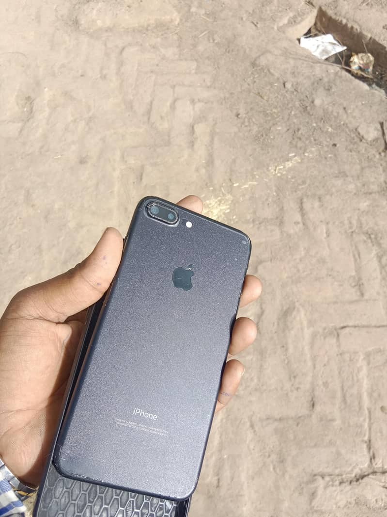 All iphone exchange only (read add) 7